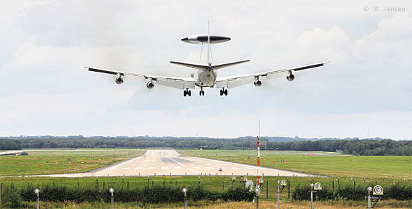 Spotter Einflugschneise Geilenkirchen Nato-Airbase Runway